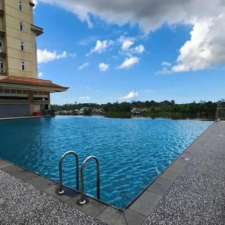 Ron & Ron Homestay - 4 Pax Riverine Diamond Kuching Exterior photo