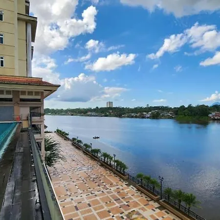 Ron & Ron Homestay - 4 Pax Riverine Diamond Kuching Exterior photo