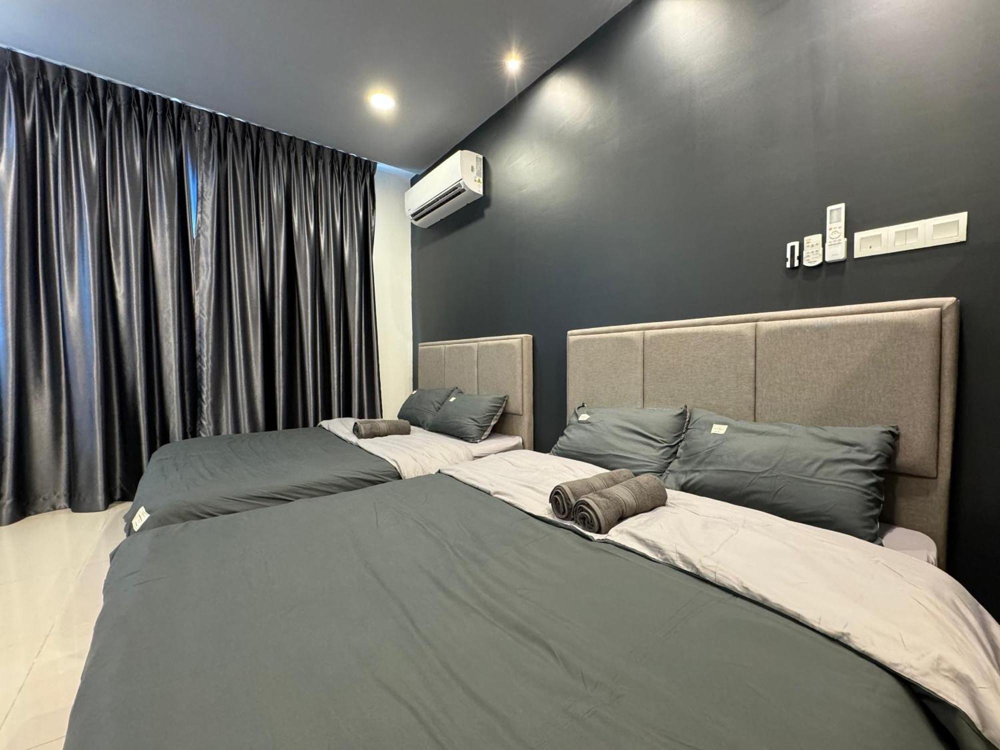 Ron & Ron - 4 Pax Riverine Diamond Apartment Kuching