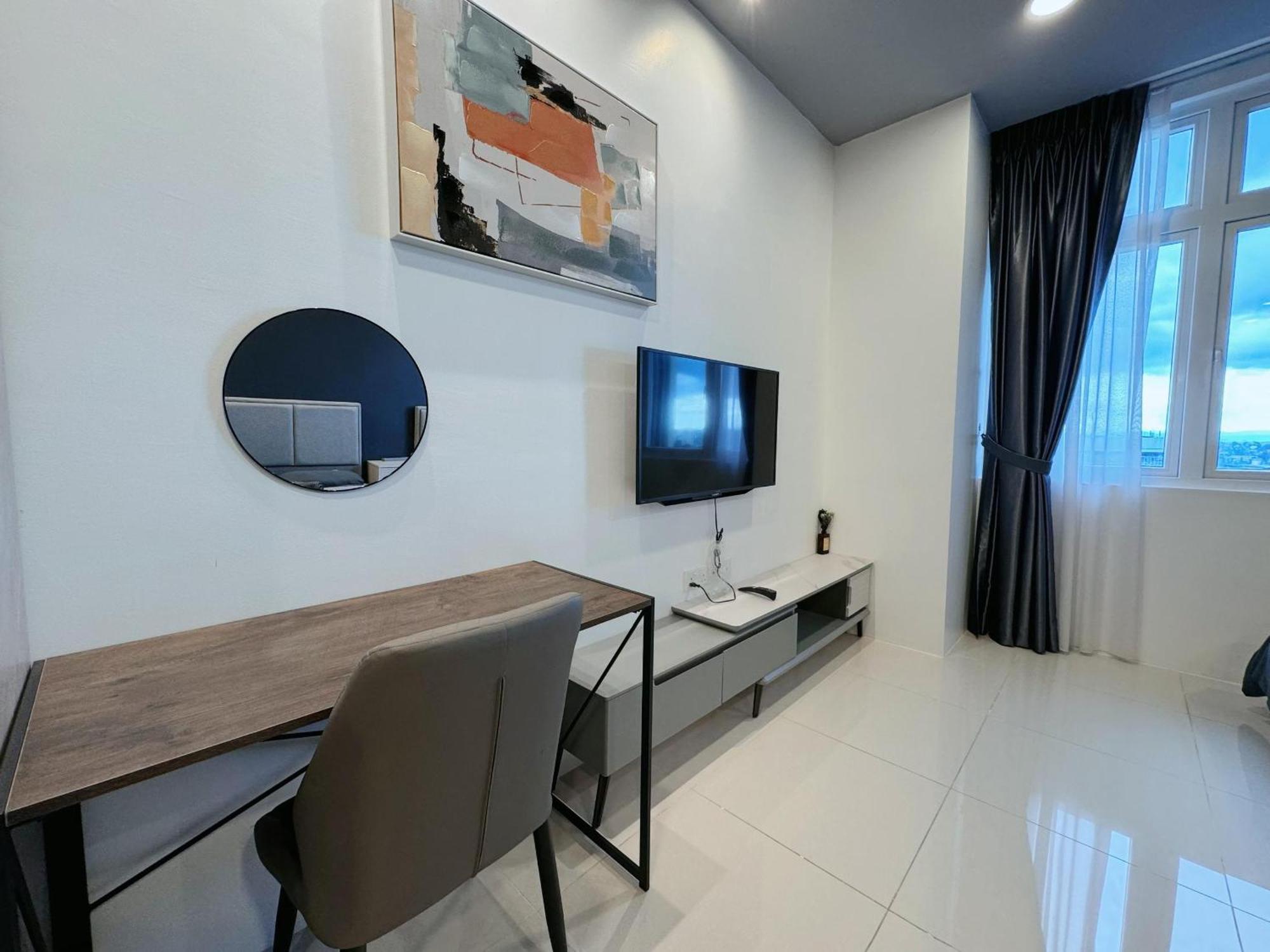 Ron & Ron - 4 Pax Riverine Diamond Apartment Kuching